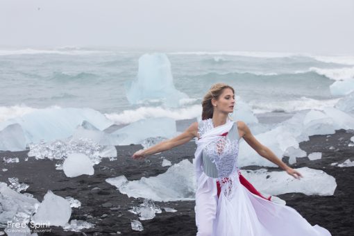 Expérience de voyage en Islande plage de diamants shooting photo tournage clip Free Spirit